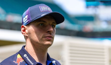 F1 LIVE - Miami GP disruption fears as Max Verstappen hits out