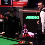 Snooker scores LIVE - Ref drama in odd Allen frame as crowd jeers