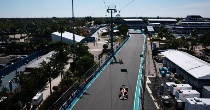 Miami GP qualifying result as Kimi Antonelli takes poll ahead of Max Verstappen