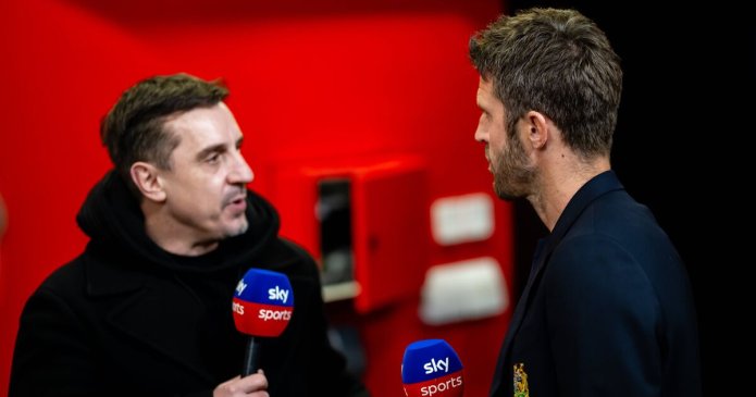 Man Utd legend disagrees with Gary Neville on Michael Carrick as fresh plea made