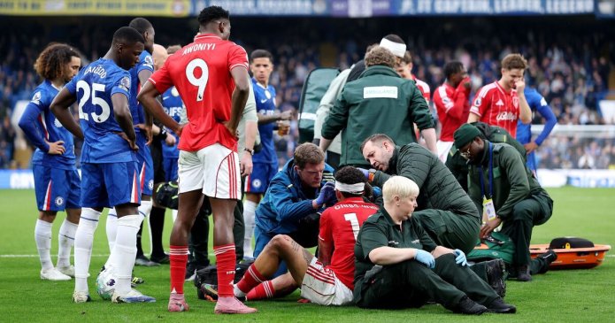 Second horror Chelsea vs Forest injury as two players clash heads