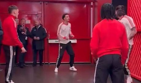 Liverpool stars 'disrespected Man Utd' in Old Trafford tunnel as footage emerges
