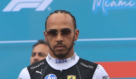 F1 LIVE: Lewis Hamilton tells Ferrari 'I won't do it' as Red Bull issue apology