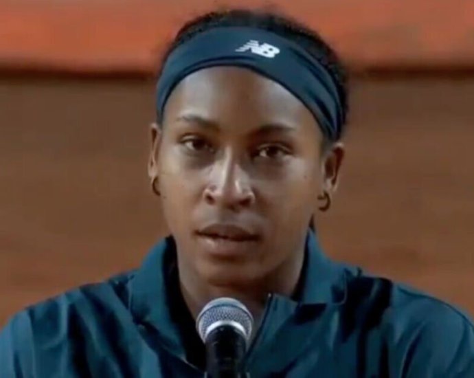 Coco Gauff apologises immediately after losing Italian Open final to Svitolina