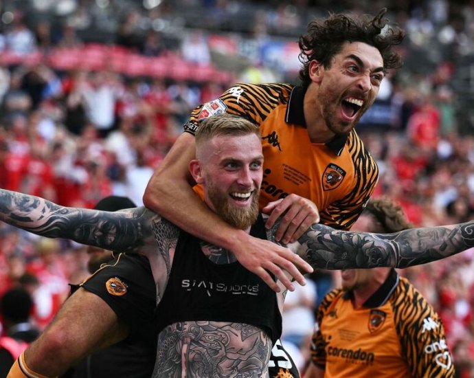 Hull vs Middlesbrough LIVE - Ollie McBurnie goal sends Tigers up after Spygate