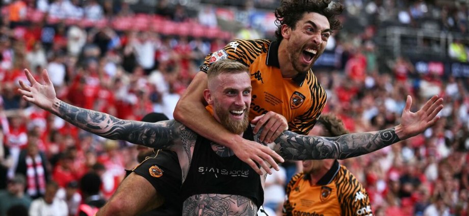 Hull vs Middlesbrough LIVE - Ollie McBurnie goal sends Tigers up after Spygate