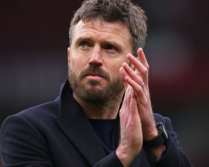 Transfer news LIVE: Man Utd agree double deal as Liverpool plot £75m hijack
