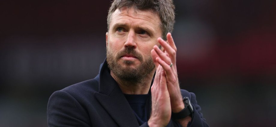 Transfer news LIVE: Man Utd agree double deal as Liverpool plot £75m hijack