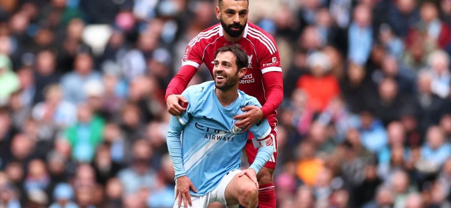 The nine big-name free agents this summer including Man Utd and Liverpool stars