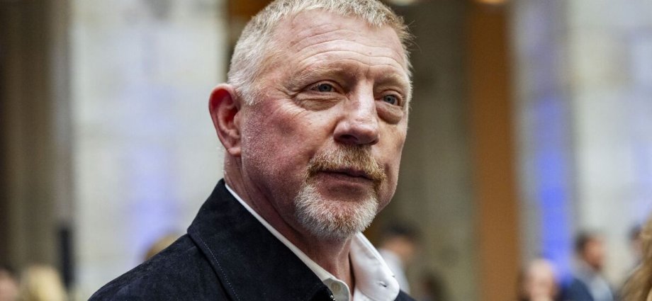 Boris Becker demands 'ridiculous' rule is scrapped at French Open and Wimbledon