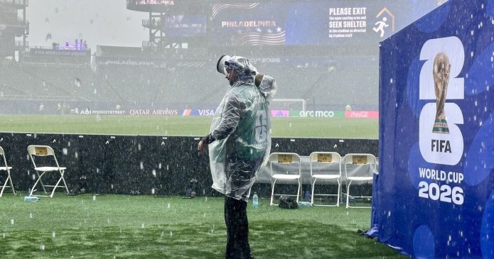 France vs Iraq World Cup delay explained after weather suspension