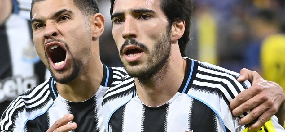 Man Utd agree deal for £47m star as Tottenham in Tonali breakthrough
