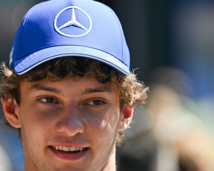 F1 LIVE – Austrian GP latest as Martin Brundle shares Sky exit message