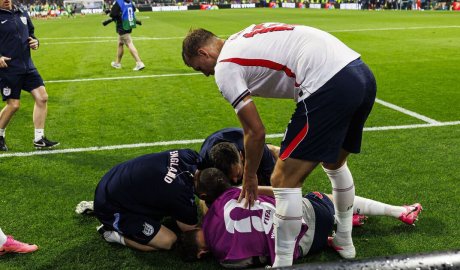 Jordan Henderson injury update as Harry Kane breaks silence on accident