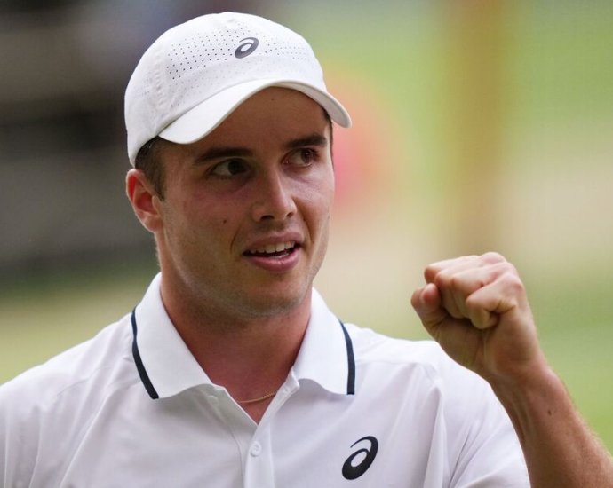 Cobolli vs Fery LIVE as Brit on verge of massive upset and Centre Court erupts