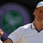 Jannik Sinner 'takes action' after awkward Novak Djokovic situation at Wimbledon