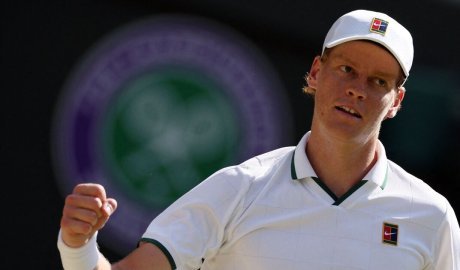 Jannik Sinner 'takes action' after awkward Novak Djokovic situation at Wimbledon