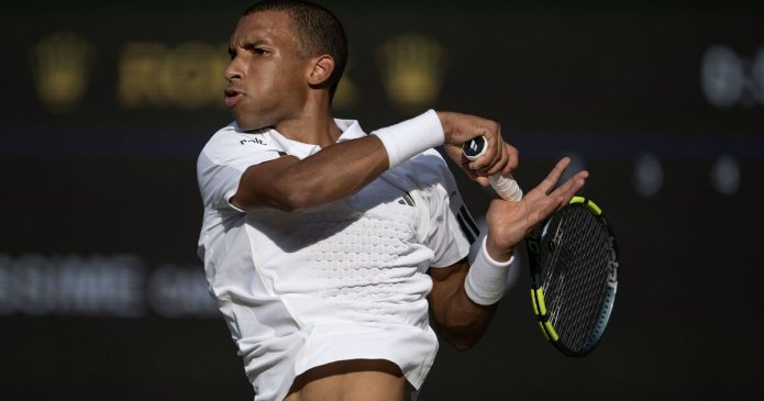 Wimbledon stars split with coaches just hours before final and issue statement