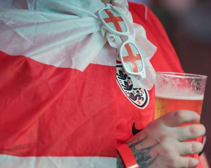England fans could be kicked out of pubs before Norway match finishes