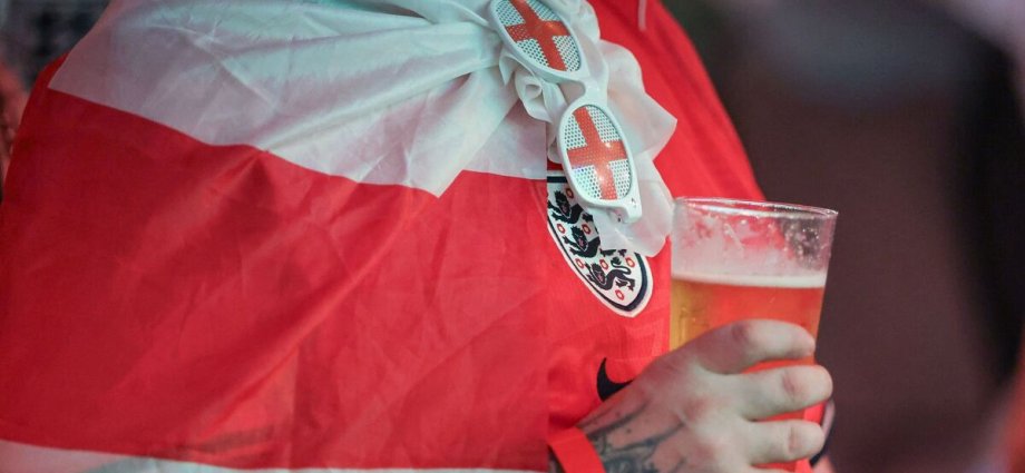 England fans could be kicked out of pubs before Norway match finishes