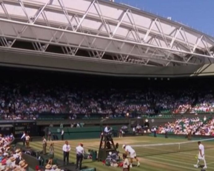 Wimbledon LIVE as final halted for emergency after BBC forced to issue apology
