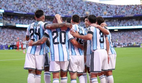 Argentina star's mum refuses to join in anti-England chant for good reason