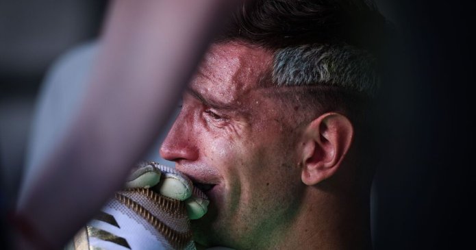 Argentina player threatens to retire after World Cup reaction and red card