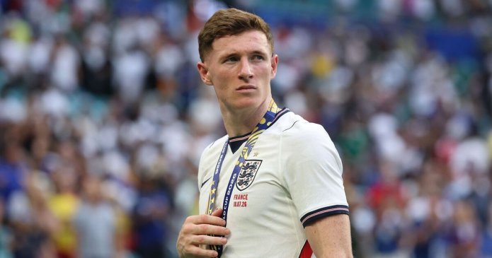 Elliot Anderson brutally mocks Man Utd with three-word City message