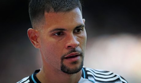 Transfer news LIVE: Arsenal reach Guimaraes agreement as Man Utd deal confirmed