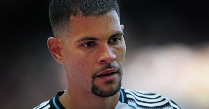 Transfer news LIVE: Arsenal reach Guimaraes agreement as Man Utd deal confirmed
