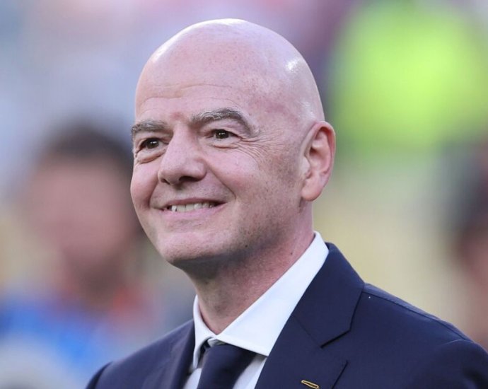 FIFA staff dragged to crisis meeting by Gianni Infantino in effort to fight back