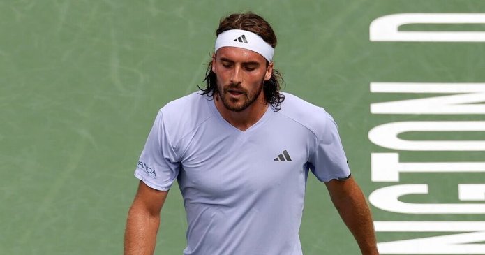 Tsitsipas hits out at his dad with scathing 'trust' comments after latest split