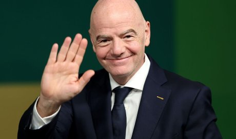 Gianni Infantino apologises over 'errors' after World Cup sale plan row