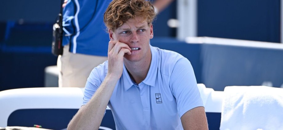 Jannik Sinner using unusual treatment after pulling out of tournament injured