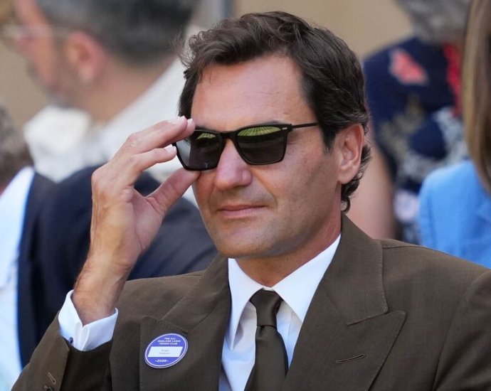 Roger Federer loses £38m overnight as net worth takes dramatic fall