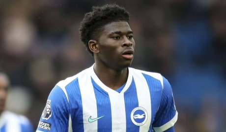 Man Utd heroes 'raving' about £75m transfer target in WhatsApp group