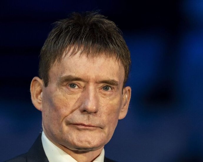 Jimmy White quits UK to join Ronnie O'Sullivan and Judd Trump in new life abroad