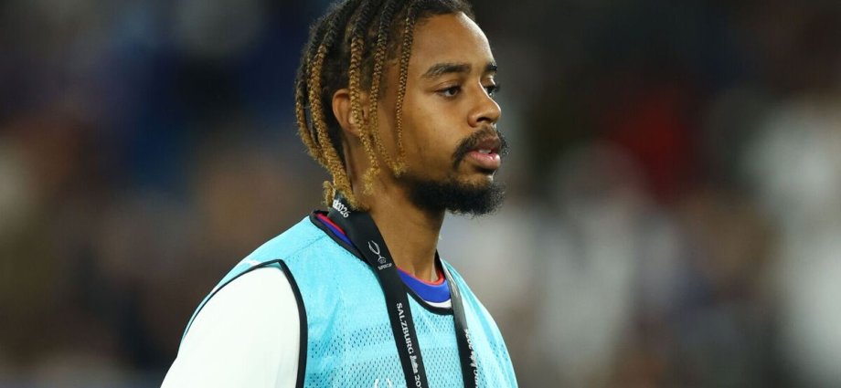 PSG make big decision on Barcola and Mbaye as Liverpool left frustrated
