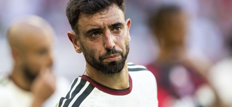 Bruno Fernandes 'rejects Man Utd contract offer' as INEOS braced for £43m bid