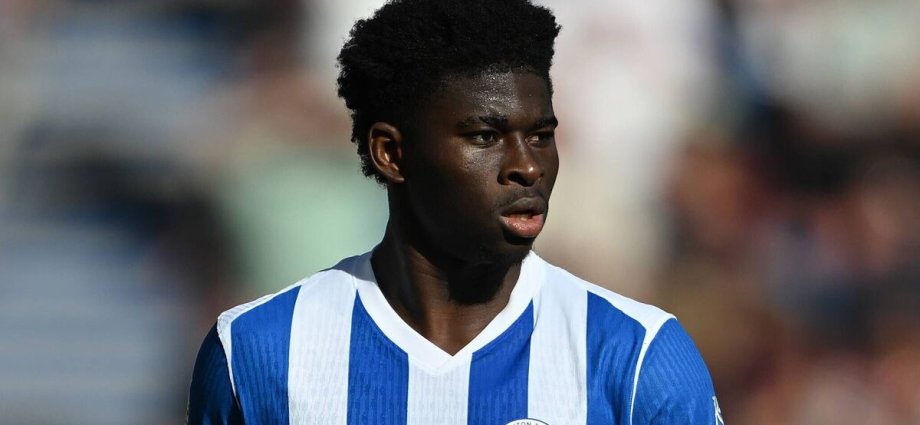 Man Utd 'closing in' on £65m Carlos Baleba transfer to complete midfield rebuild
