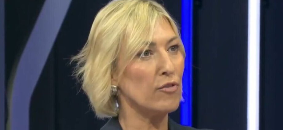 Kelly Cates forced to issue Sky Sports apology moments after Spurs humiliated