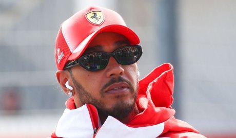 Lewis Hamilton issues public apology after controversial TV and radio comments