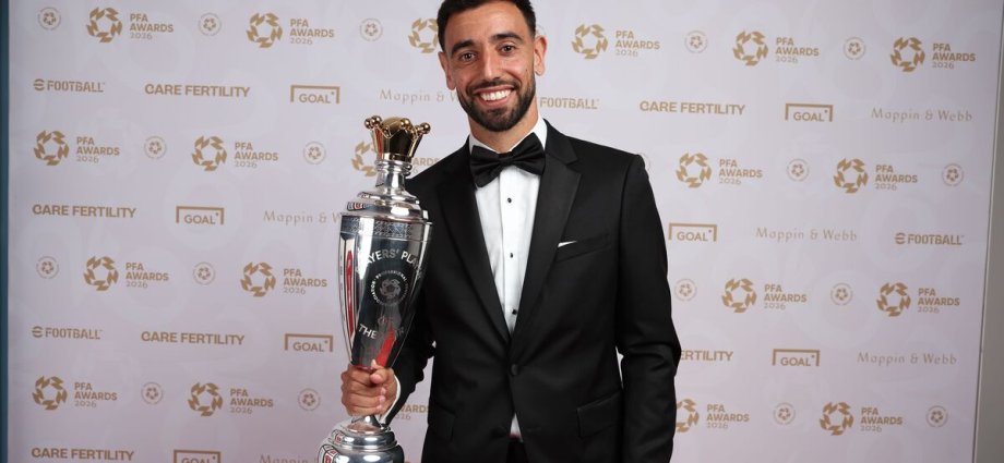 Bruno Fernandes named PFA Player of the Year after Man Utd disaster