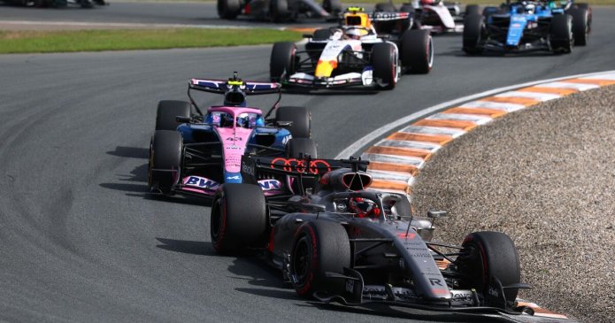 F1 star says 'call me' in sudden public announcement he's looking for a new team