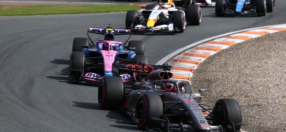 F1 star says 'call me' in sudden public announcement he's looking for a new team