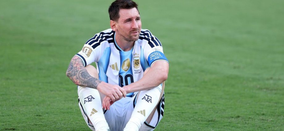 Heartbreaking moment that made Messi cry as legend quits international football