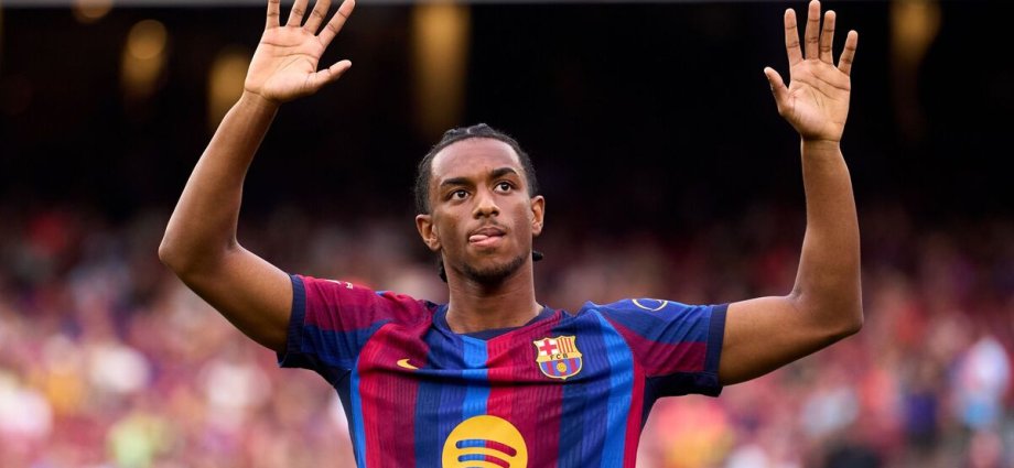 Man Utd transfer news LIVE with double deadline day deal and Osimhen update