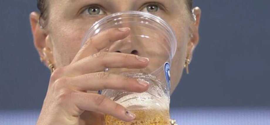 US Open star speaks out after being accused of drinking beer during match