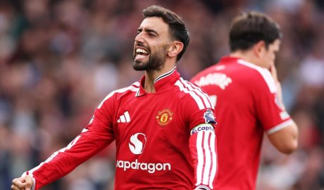 Man Utd plan immediate talks with eight stars that could leave club for free