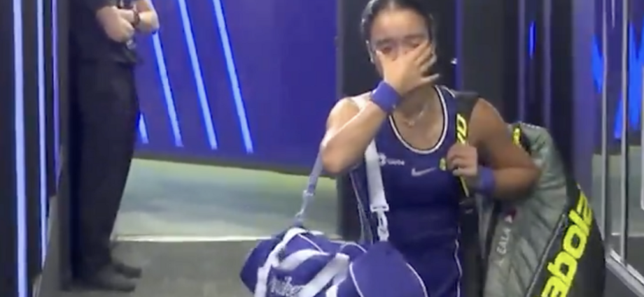 US Open star breaks down crying as Naomi Osaka issues grovelling apology